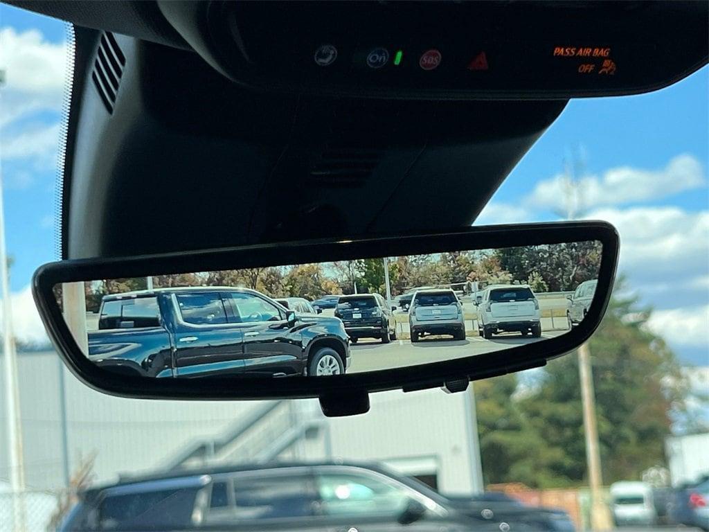 new 2026 Chevrolet Traverse car, priced at $38,420