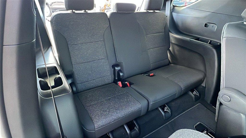 new 2026 Chevrolet Traverse car, priced at $38,420