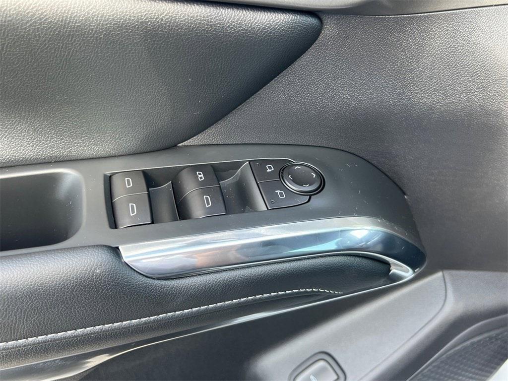 new 2026 Chevrolet Traverse car, priced at $38,420