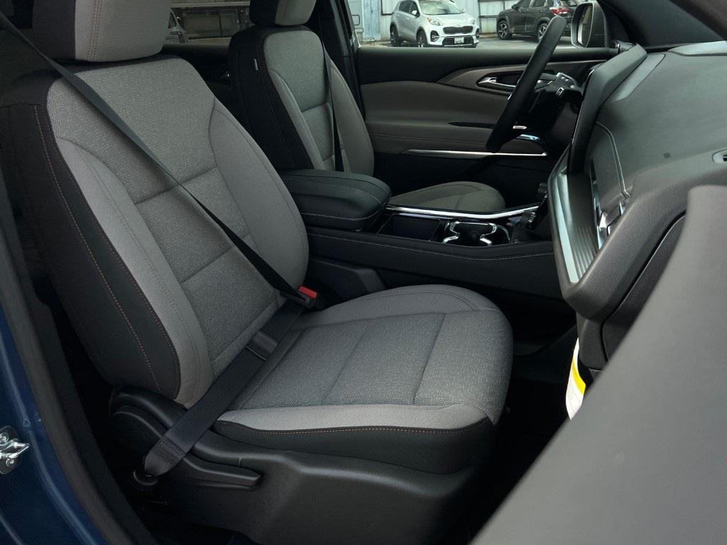 new 2026 Chevrolet Traverse car, priced at $42,495