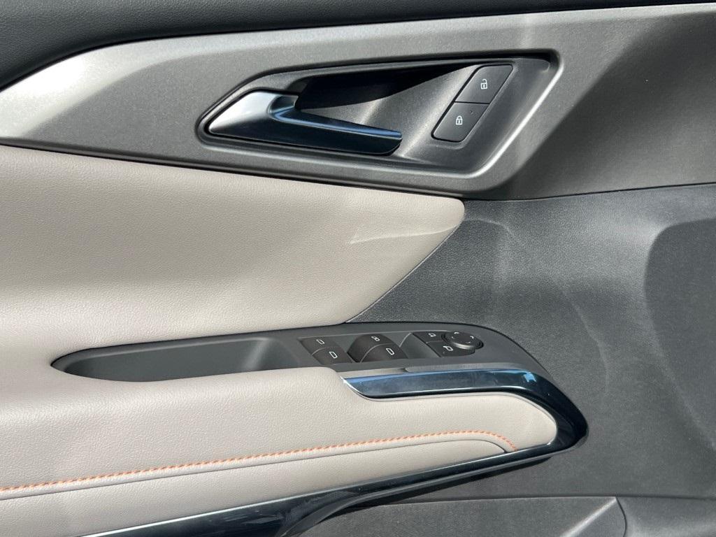 new 2026 Chevrolet Traverse car, priced at $42,495