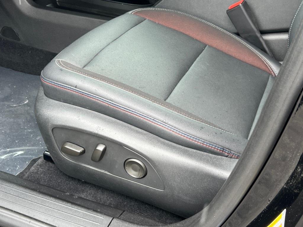 used 2024 Chevrolet Equinox EV car, priced at $26,500