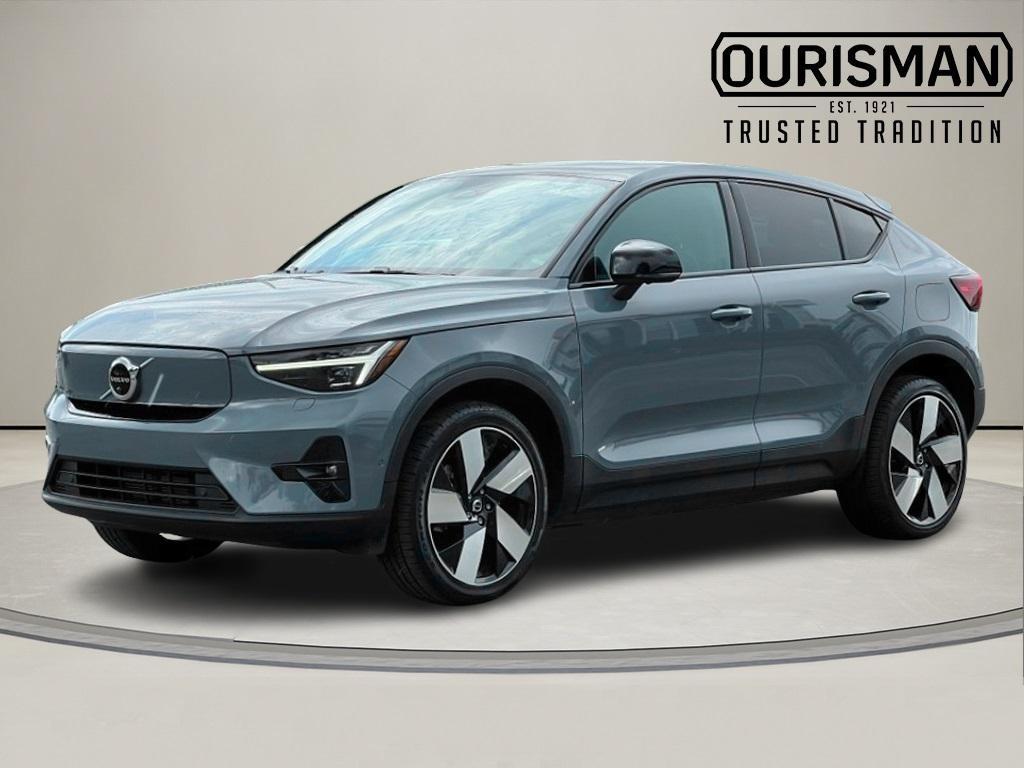 used 2023 Volvo C40 Recharge Pure Electric car, priced at $27,500