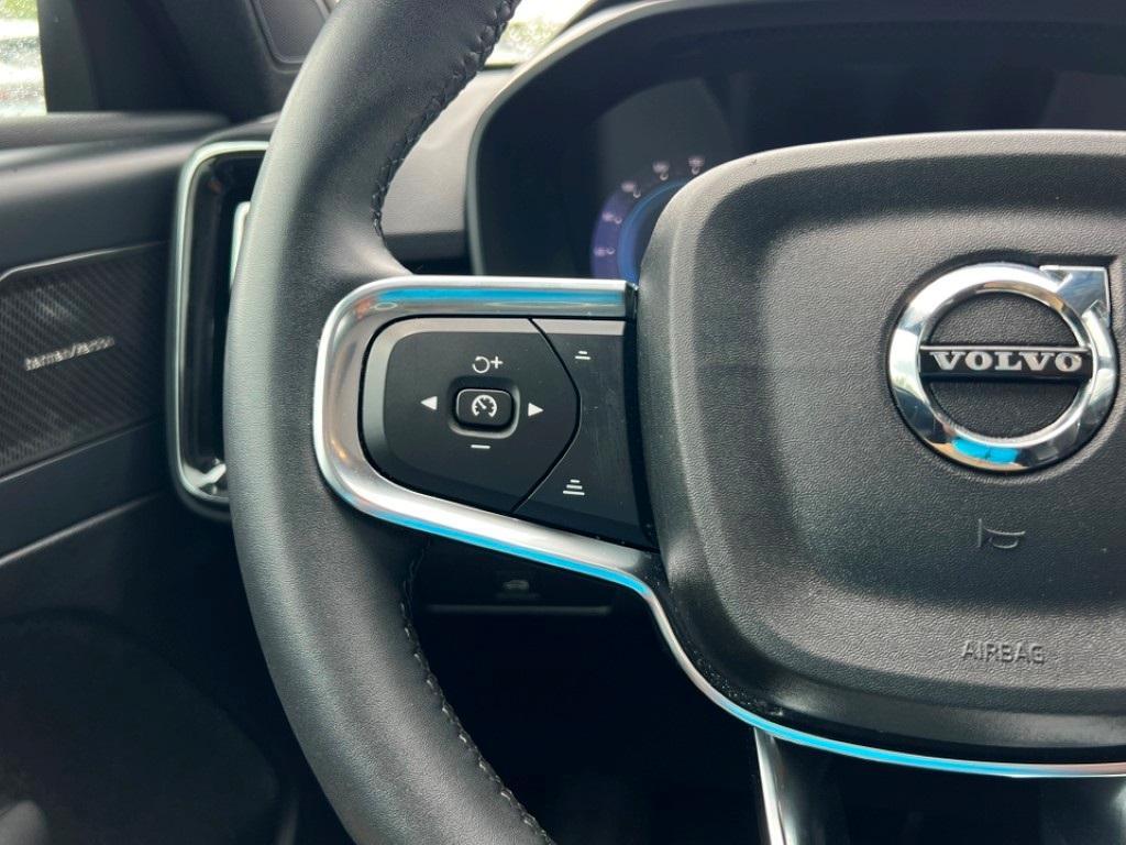 used 2023 Volvo C40 Recharge Pure Electric car, priced at $27,500