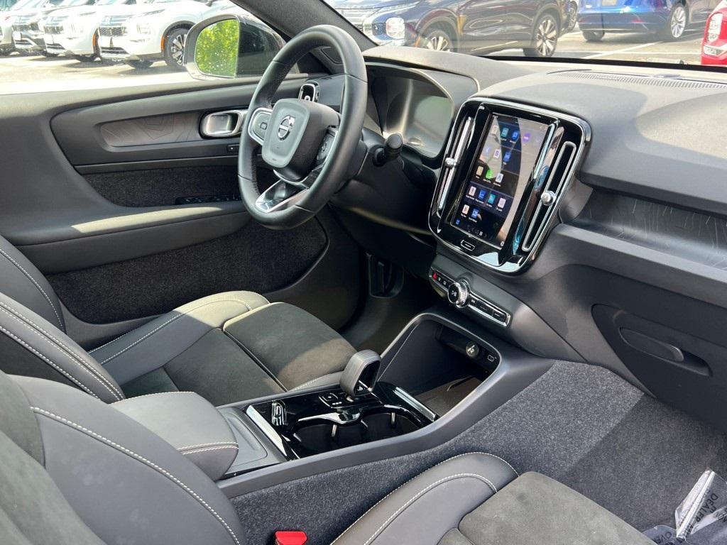 used 2023 Volvo C40 Recharge Pure Electric car, priced at $27,500
