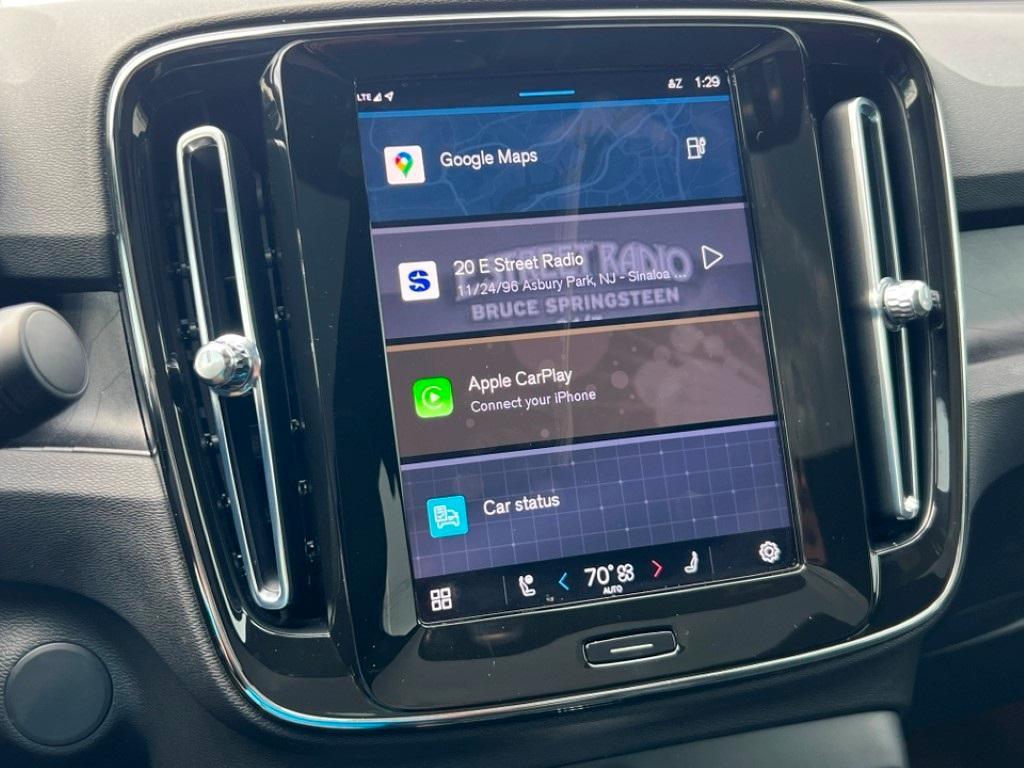 used 2023 Volvo C40 Recharge Pure Electric car, priced at $27,500