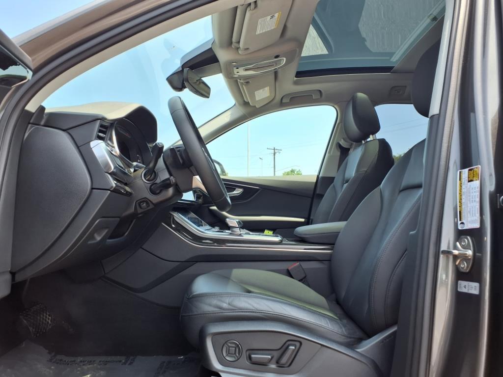 used 2022 Audi Q7 car, priced at $30,500