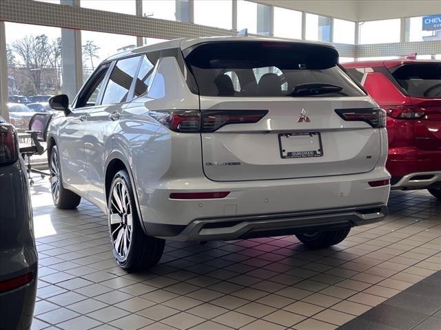 new 2025 Mitsubishi Outlander car, priced at $40,625