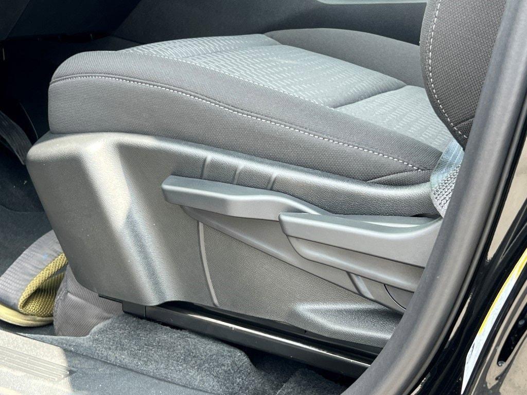 new 2026 Chevrolet Equinox car, priced at $30,195
