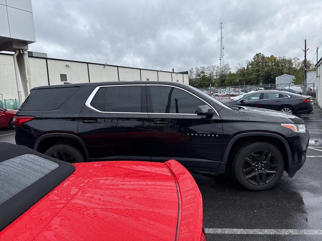 used 2020 Chevrolet Traverse car, priced at $18,500
