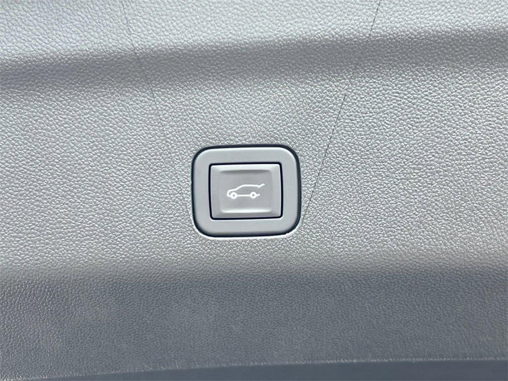 new 2025 Chevrolet Tahoe car, priced at $89,429