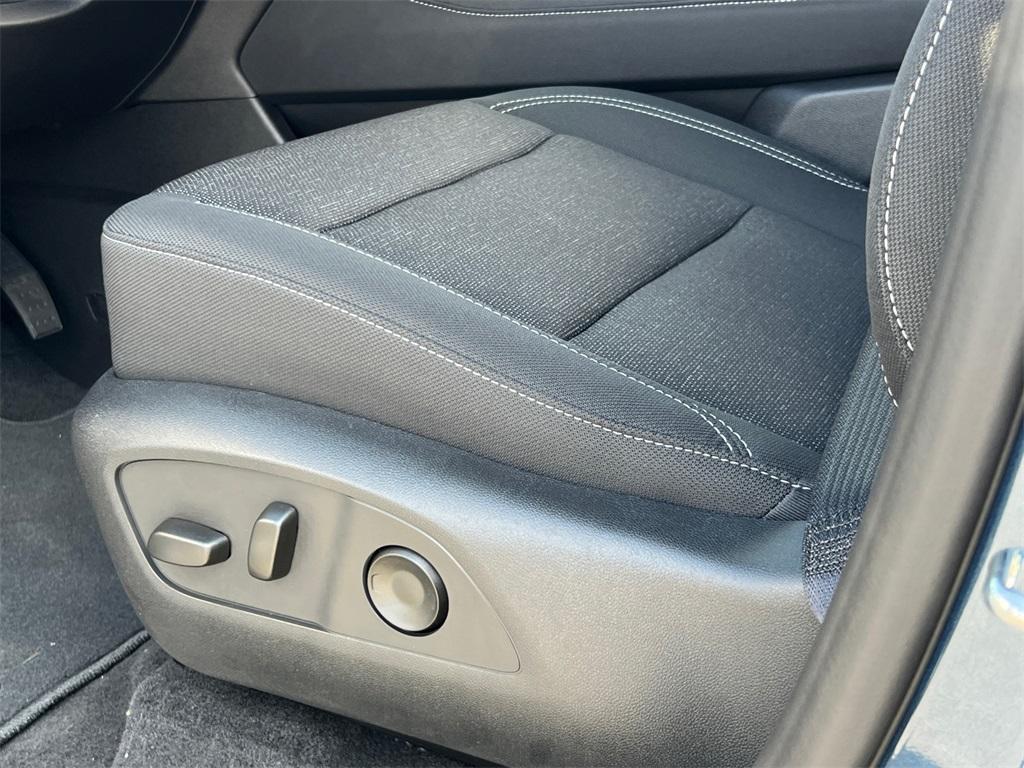 new 2026 Chevrolet Traverse car, priced at $41,620