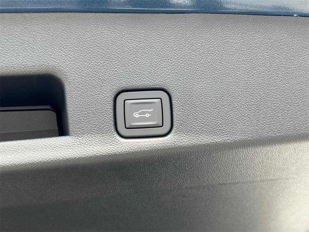 new 2026 Chevrolet Traverse car, priced at $41,620