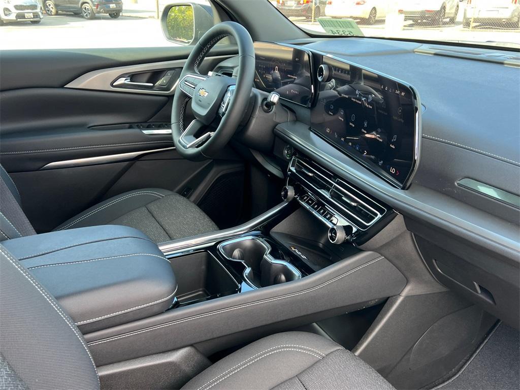 new 2026 Chevrolet Traverse car, priced at $41,620