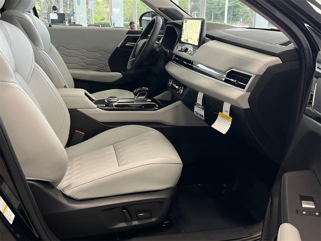 new 2025 Mitsubishi Outlander car, priced at $46,590