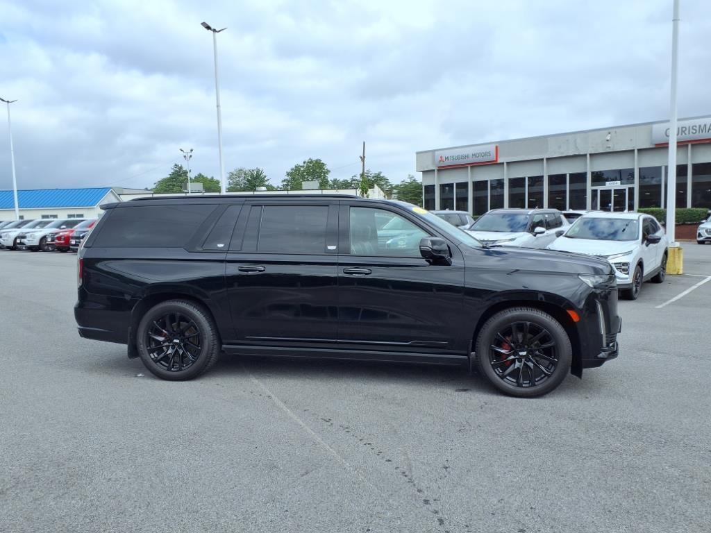 used 2022 Cadillac Escalade ESV car, priced at $69,300