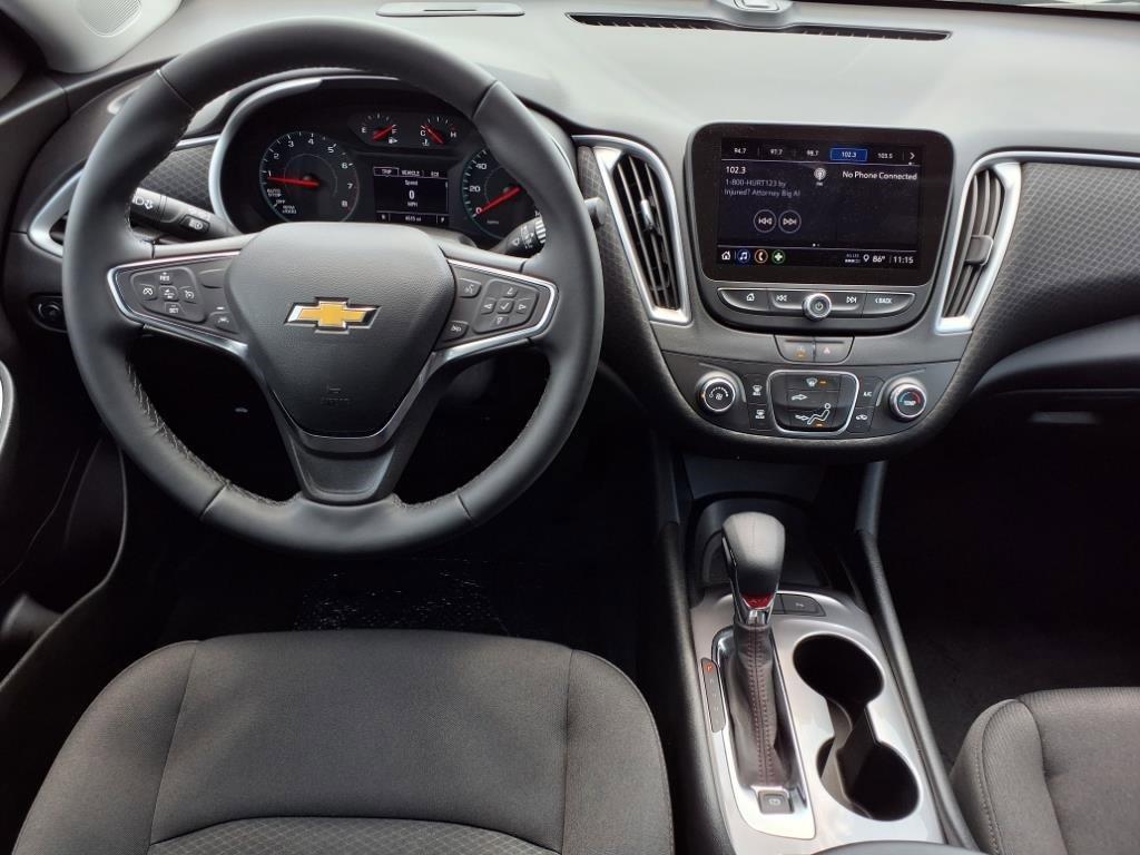 new 2025 Chevrolet Malibu car, priced at $25,895