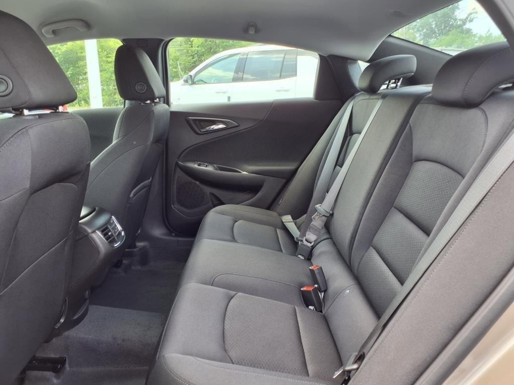 new 2025 Chevrolet Malibu car, priced at $25,895