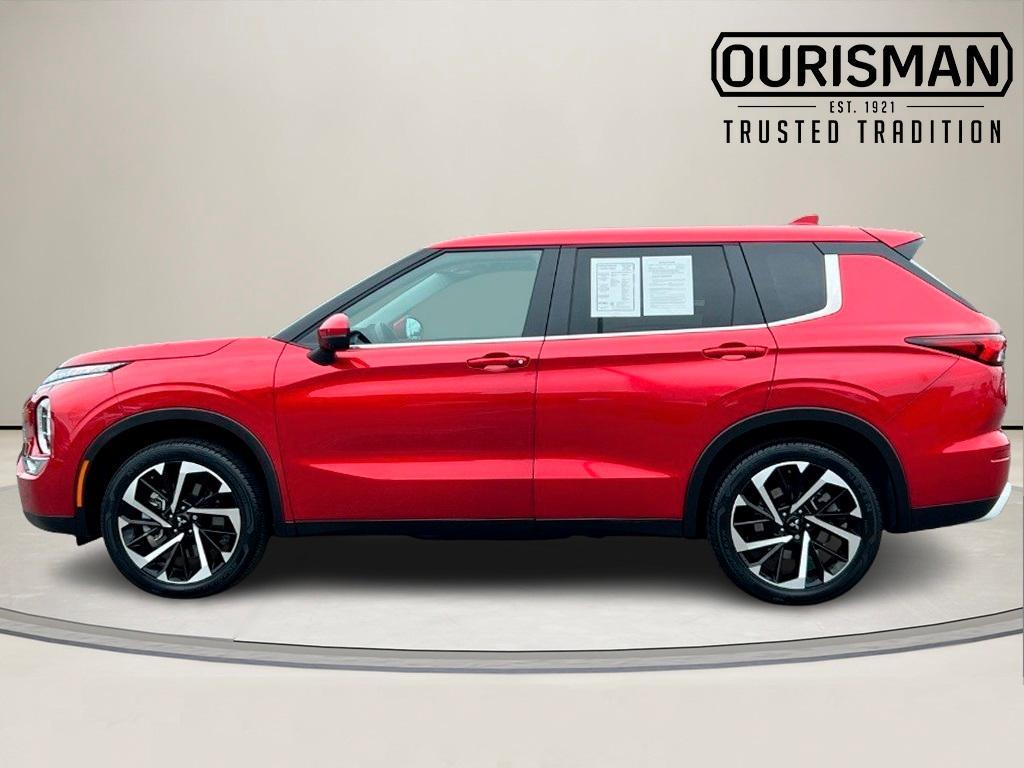 used 2024 Mitsubishi Outlander car, priced at $28,000