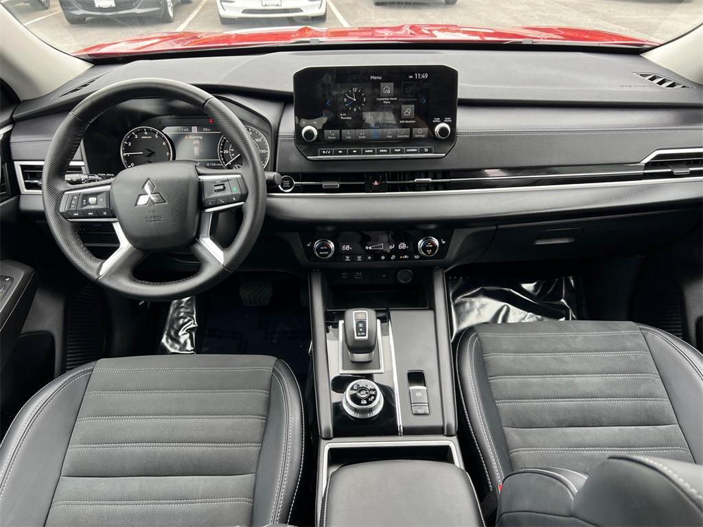 used 2024 Mitsubishi Outlander car, priced at $28,000