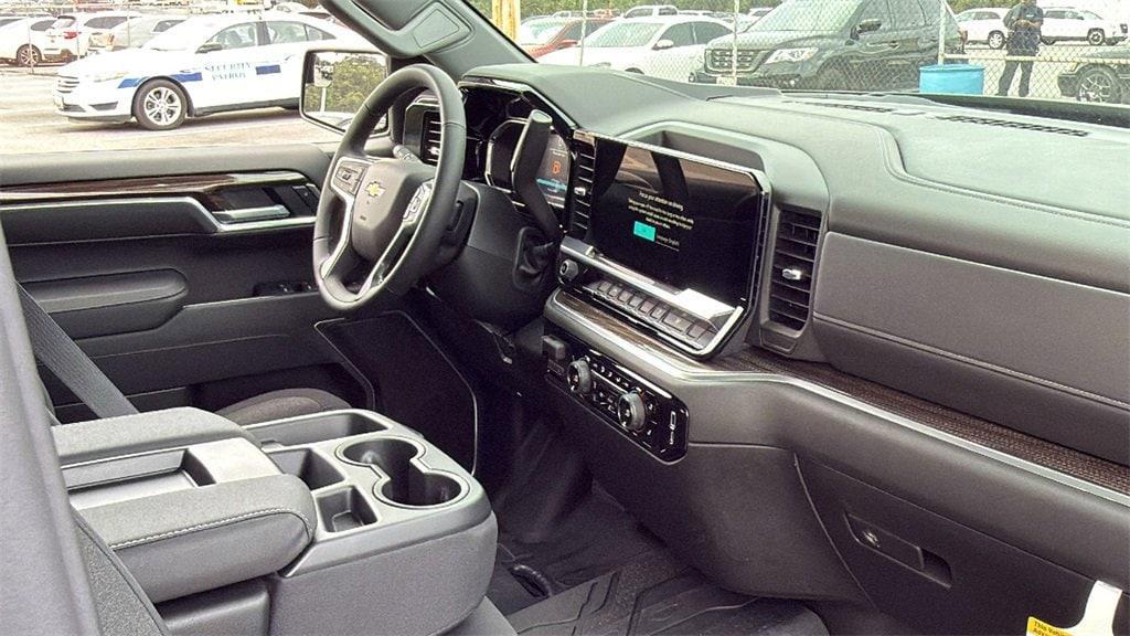 new 2026 Chevrolet Silverado 1500 car, priced at $52,155