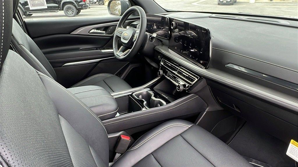 new 2026 Chevrolet Traverse car, priced at $44,920