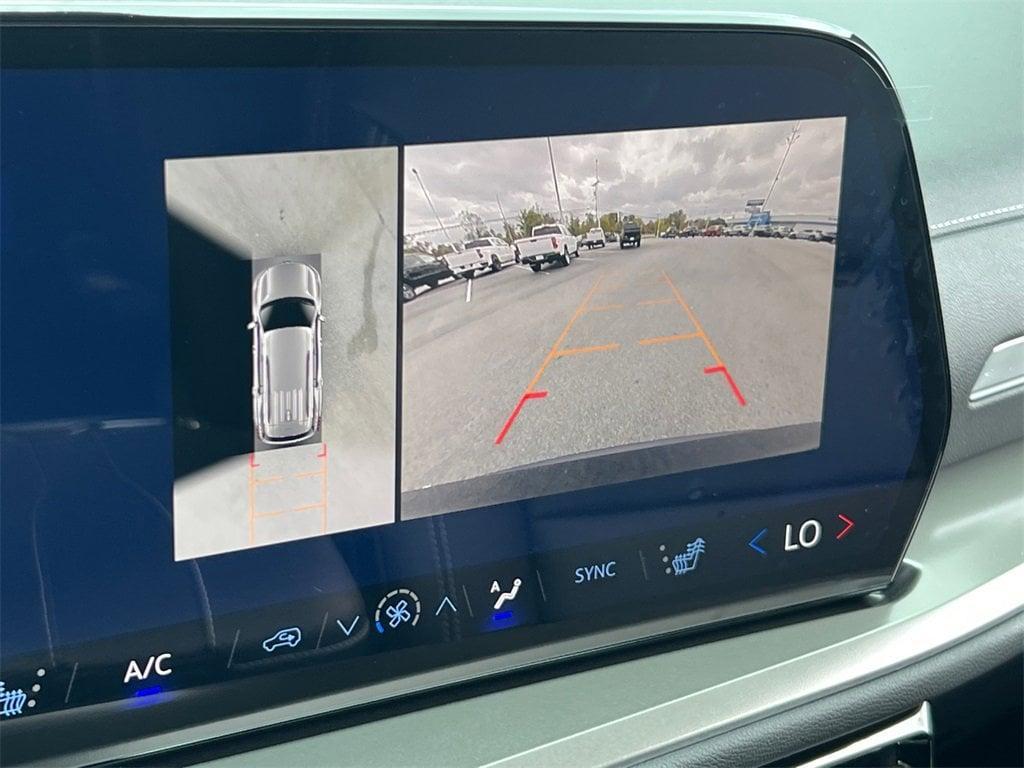 new 2026 Chevrolet Traverse car, priced at $44,920