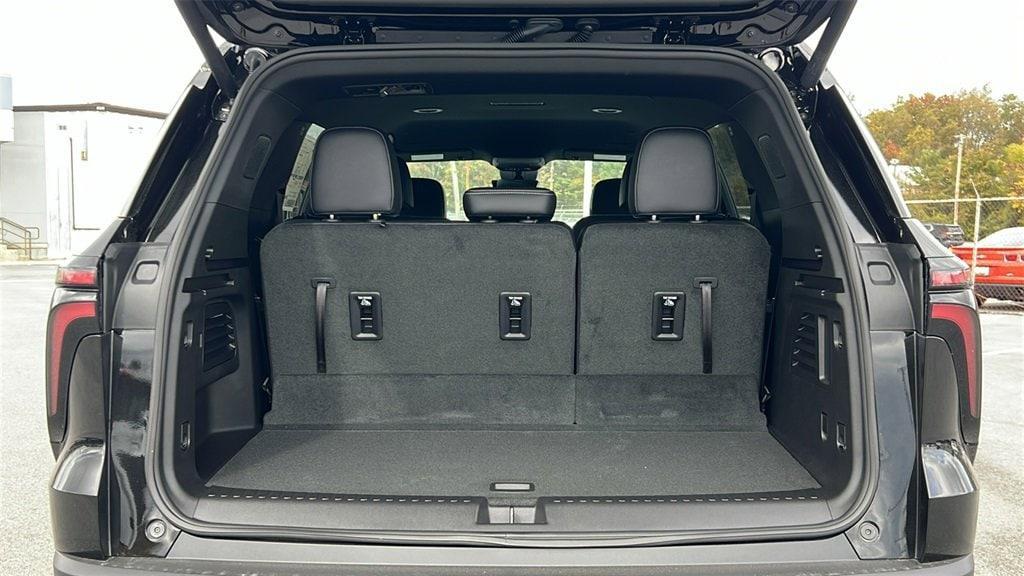 new 2026 Chevrolet Traverse car, priced at $44,920