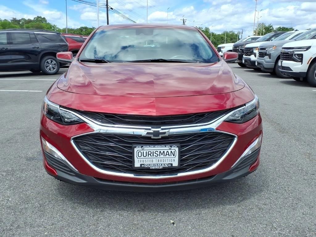 new 2025 Chevrolet Malibu car, priced at $25,319