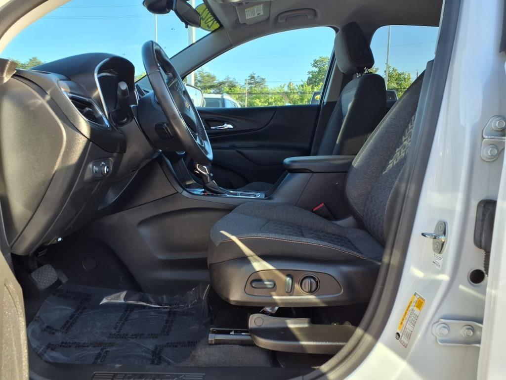 used 2022 Chevrolet Equinox car, priced at $21,500