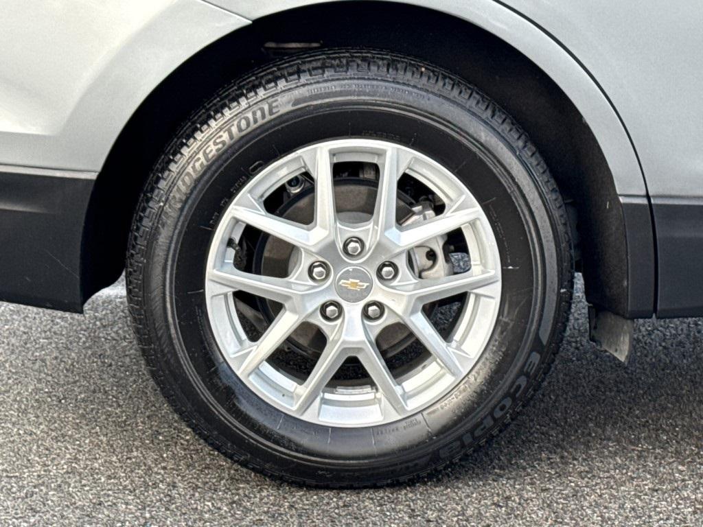 used 2023 Chevrolet Equinox car, priced at $19,000