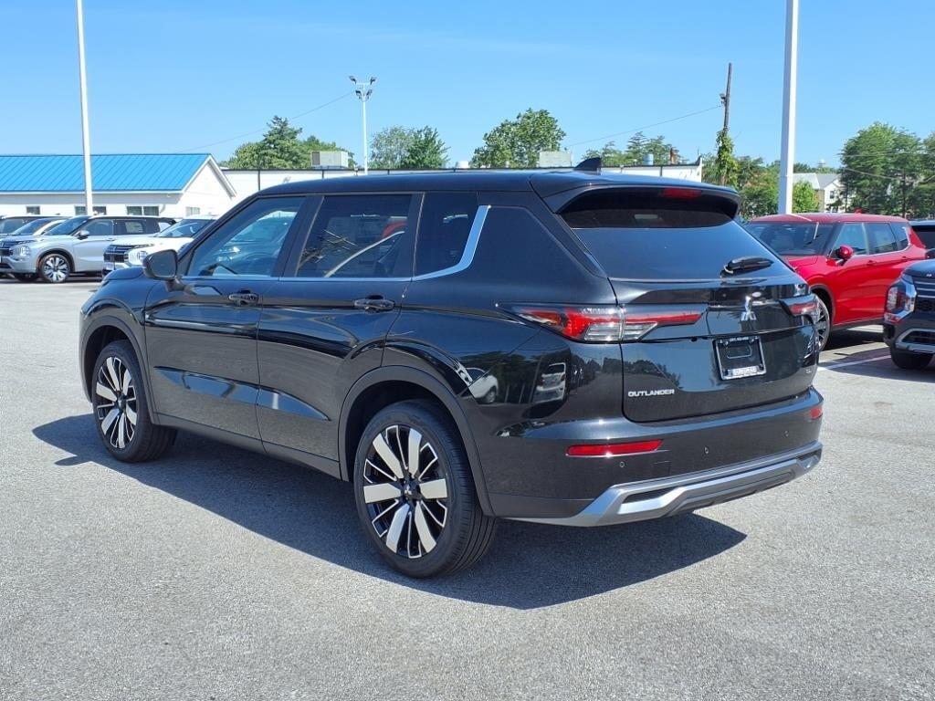 new 2025 Mitsubishi Outlander car