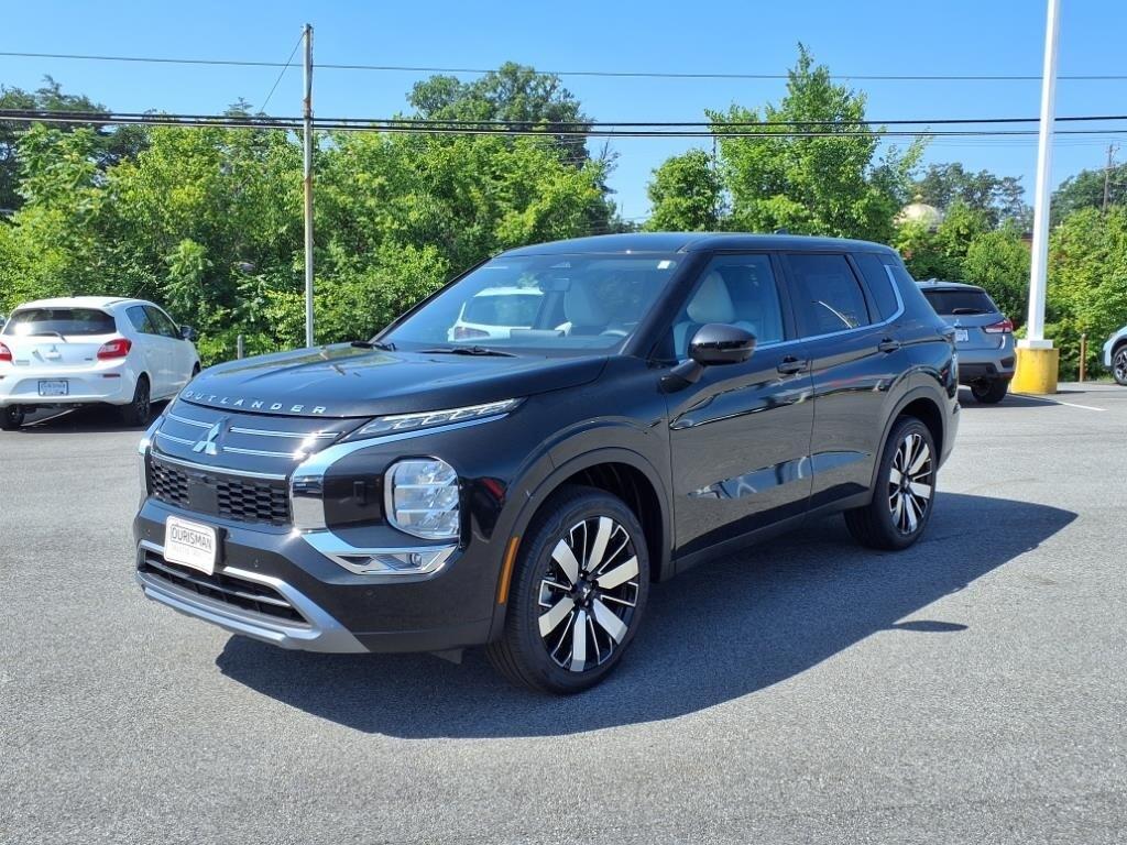 new 2025 Mitsubishi Outlander car