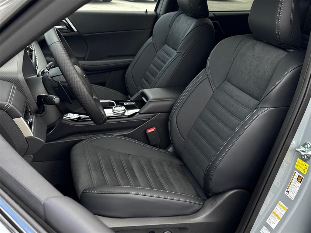 new 2025 Mitsubishi Outlander car, priced at $44,060