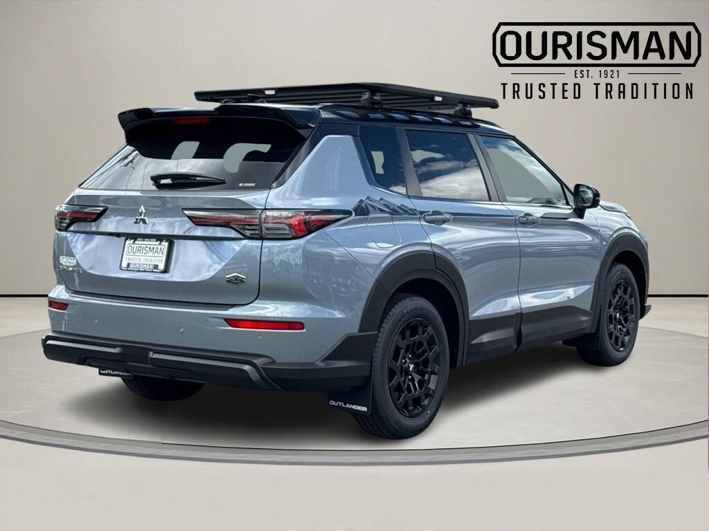 new 2025 Mitsubishi Outlander car, priced at $44,060