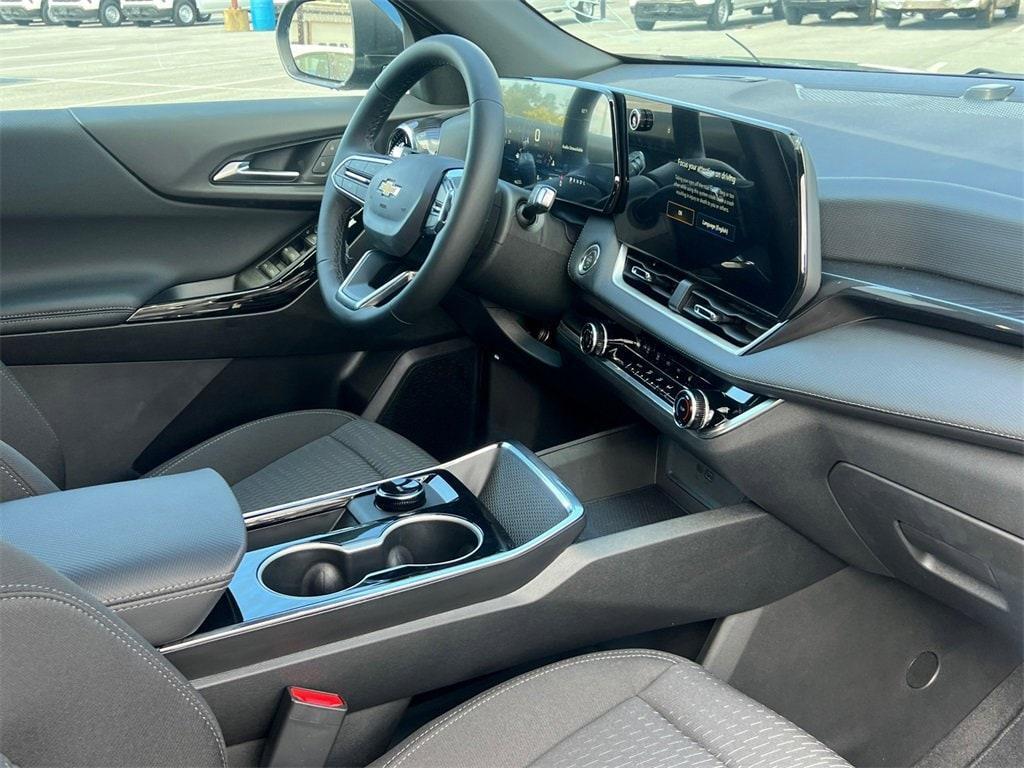 new 2026 Chevrolet Equinox car, priced at $26,495
