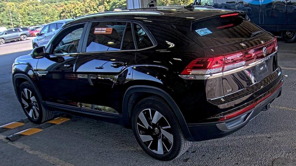 used 2024 Volkswagen Atlas Cross Sport car, priced at $28,000
