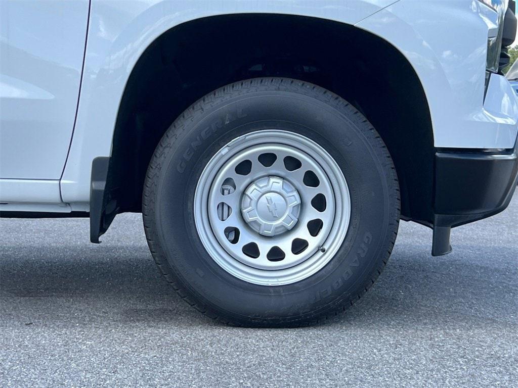 new 2025 Chevrolet Silverado 1500 car, priced at $31,045