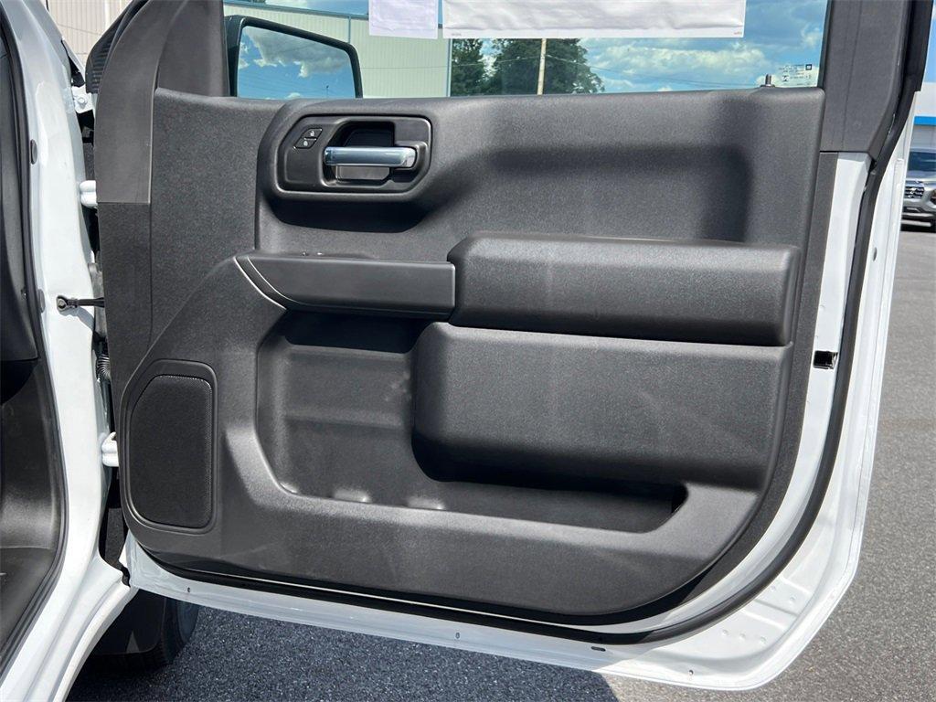 new 2025 Chevrolet Silverado 1500 car, priced at $31,045