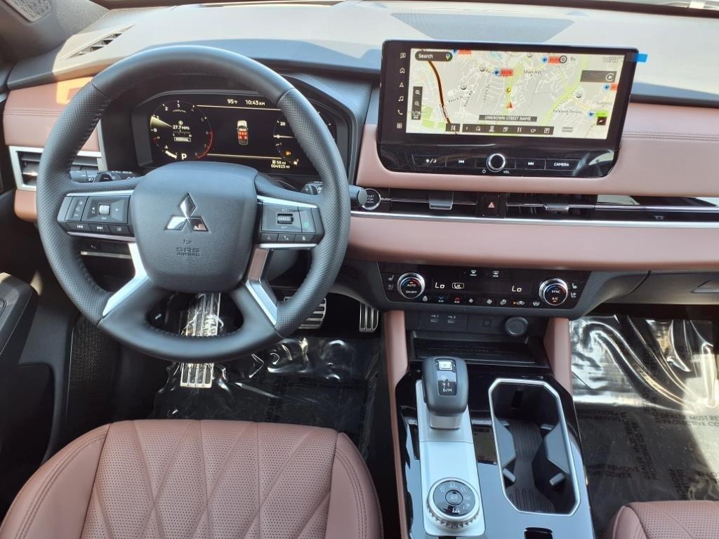new 2025 Mitsubishi Outlander car, priced at $45,930