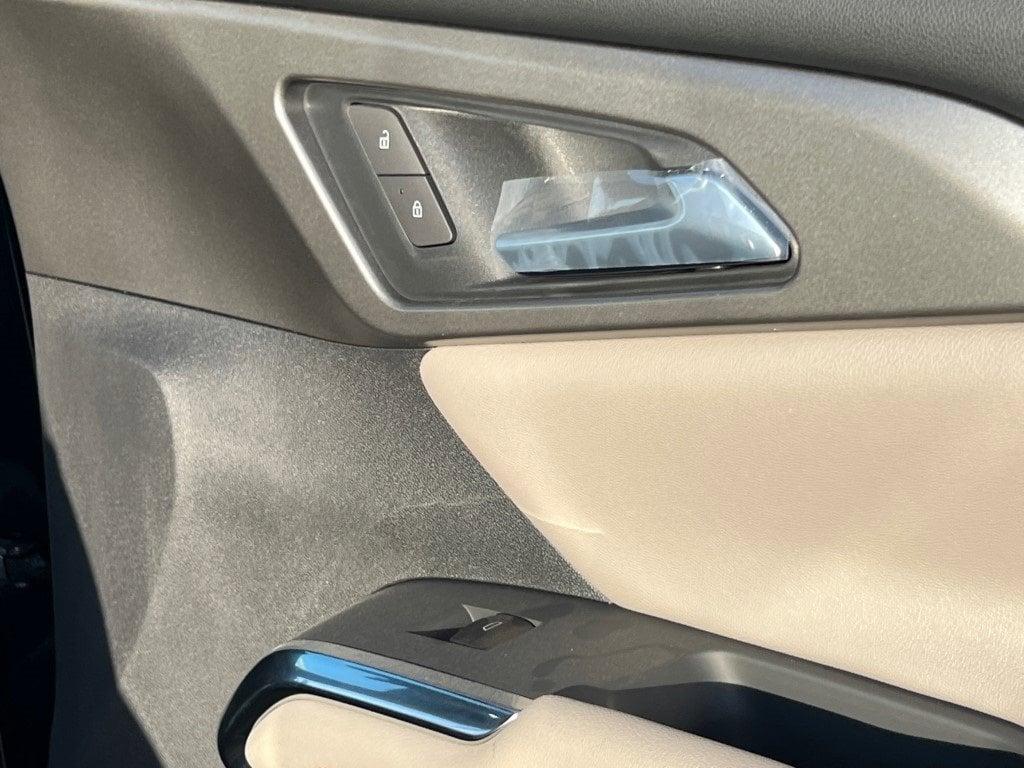 new 2025 Chevrolet Traverse car, priced at $42,915