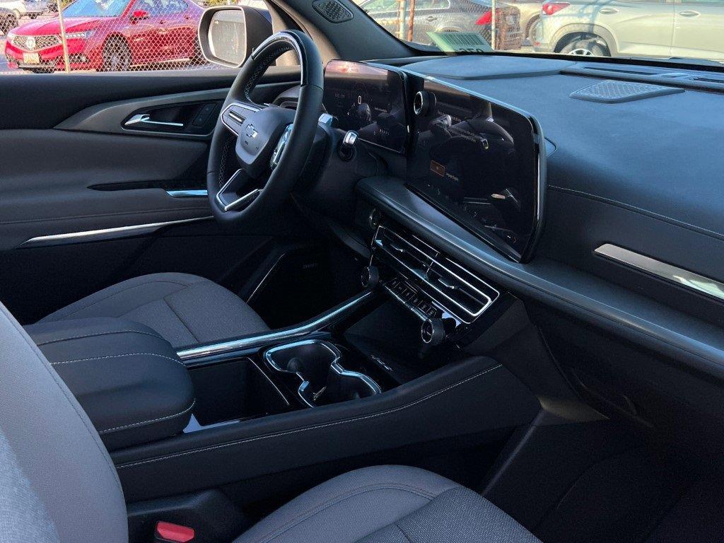 new 2025 Chevrolet Traverse car, priced at $42,915