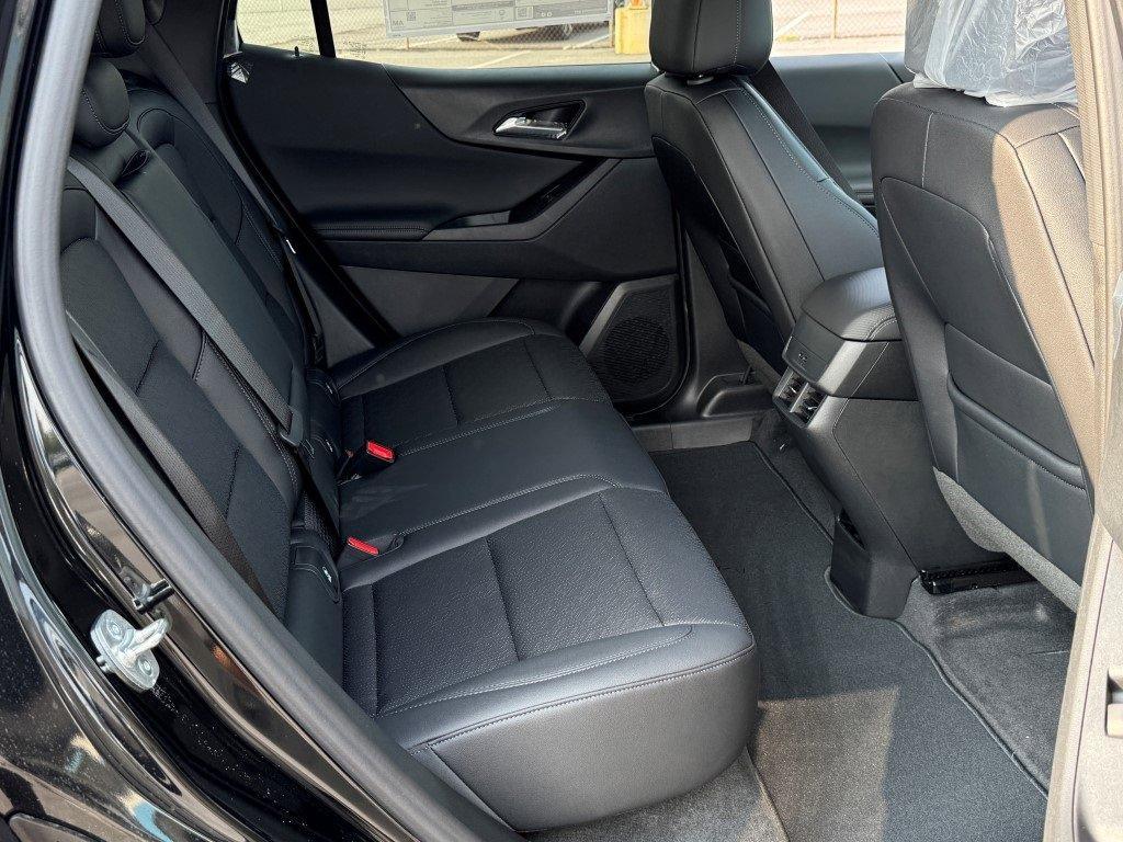 new 2026 Chevrolet Equinox car, priced at $31,995