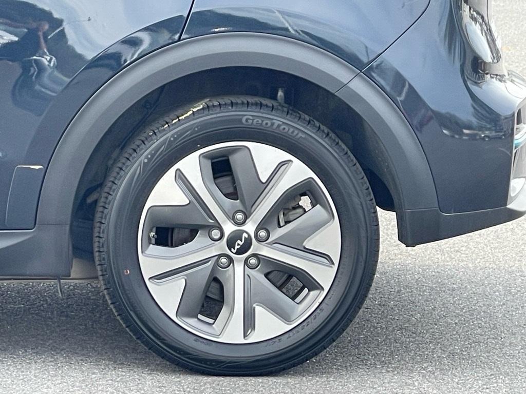 used 2022 Kia Niro EV car, priced at $20,000