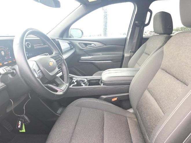 used 2024 Chevrolet Traverse car, priced at $35,000