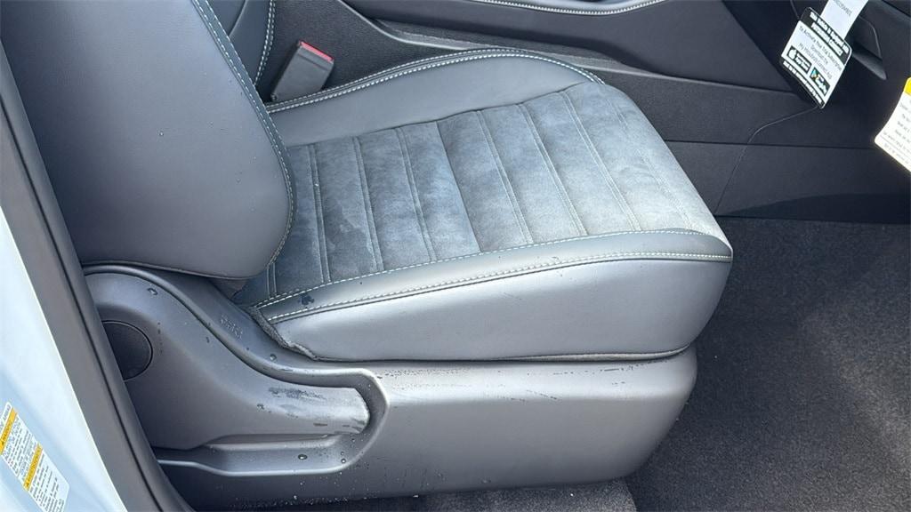 new 2025 Mitsubishi Outlander car, priced at $44,315