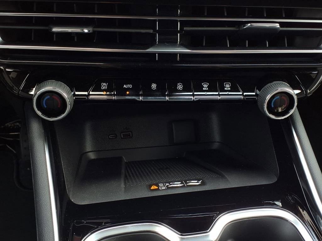 new 2025 Chevrolet Traverse car, priced at $44,776