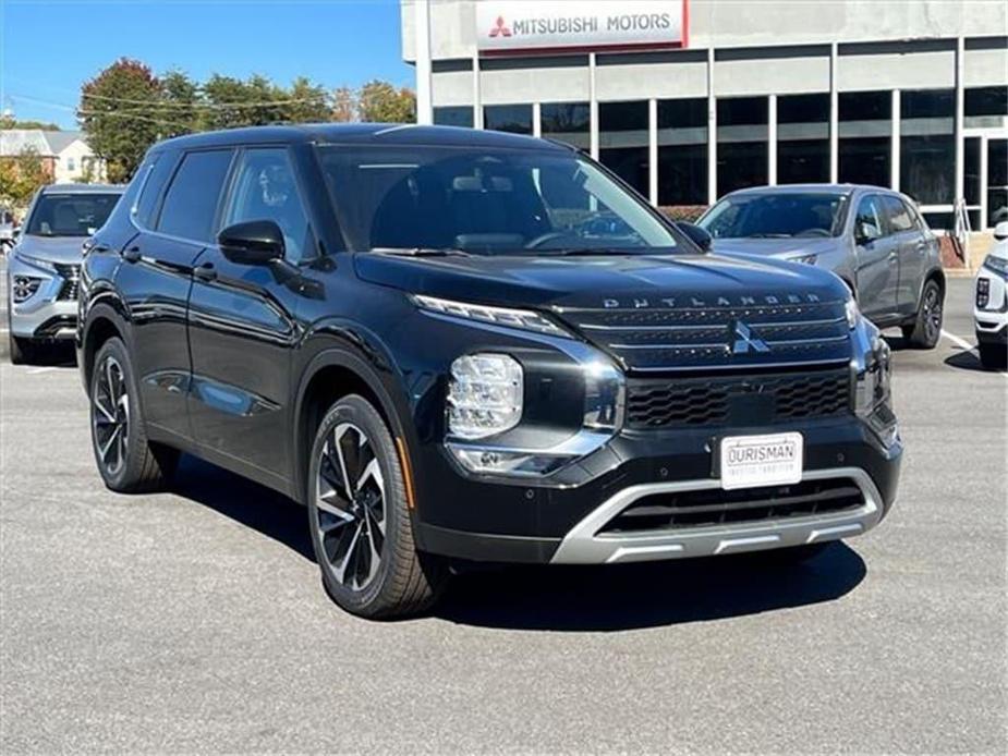 new 2024 Mitsubishi Outlander car, priced at $36,365