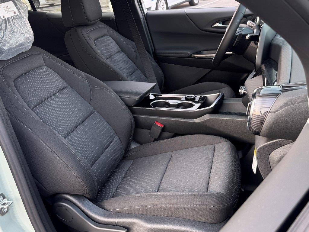 new 2026 Chevrolet Equinox car, priced at $30,995