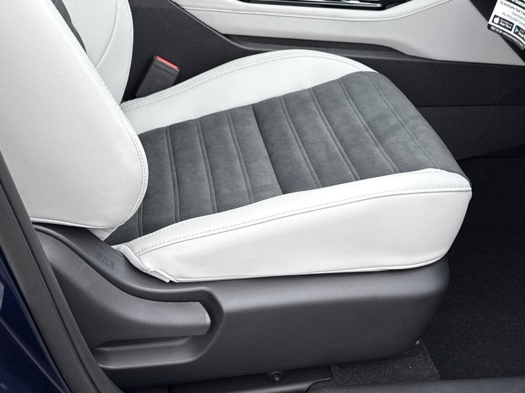 new 2025 Mitsubishi Outlander car, priced at $41,070